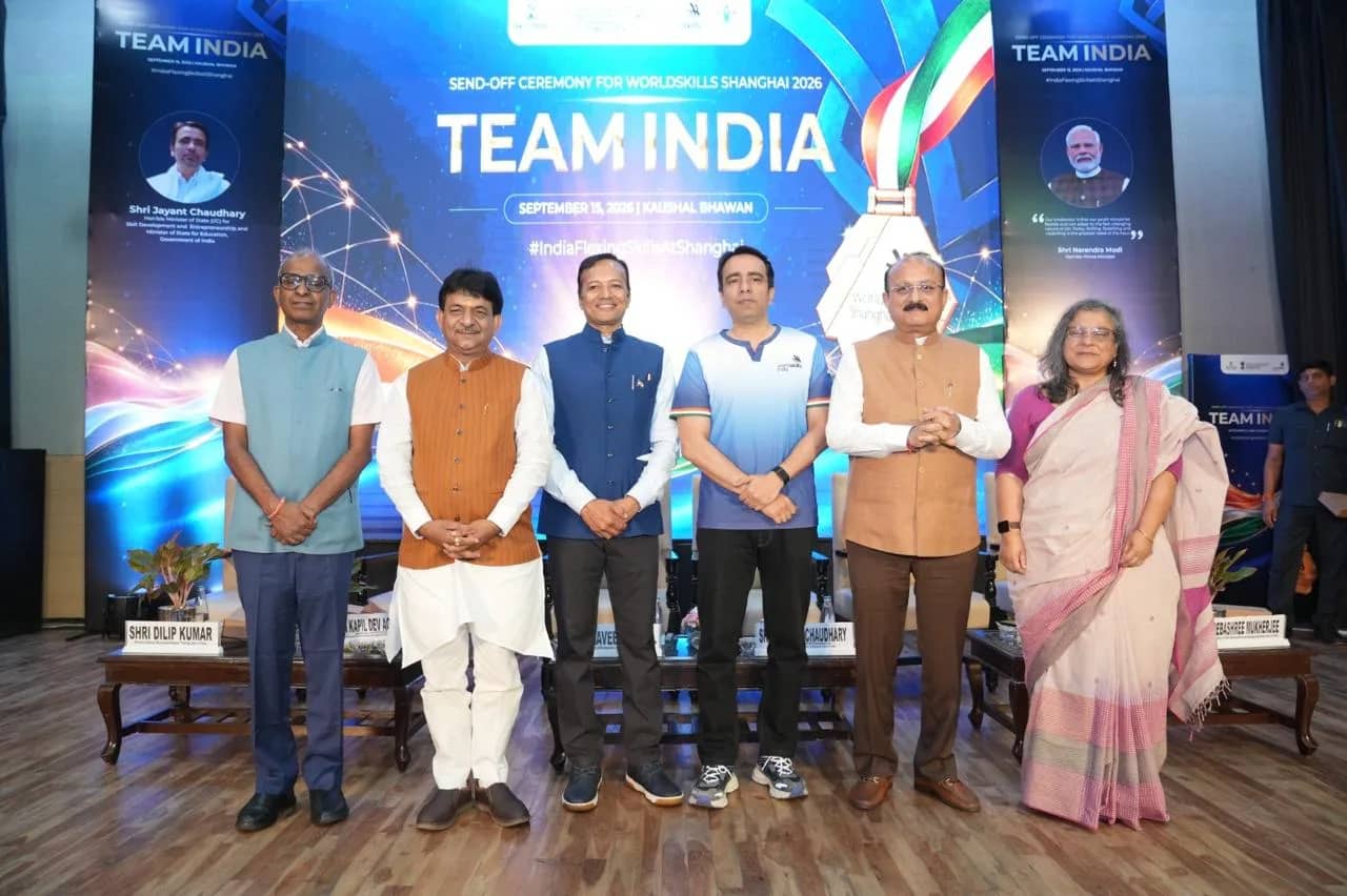 वर्ल्डस्किल्स शंघाई 2026 के लिए भारत का अब तक का सबसे बड़ा स्किल्ड युवाओं का दल रवाना हुआ