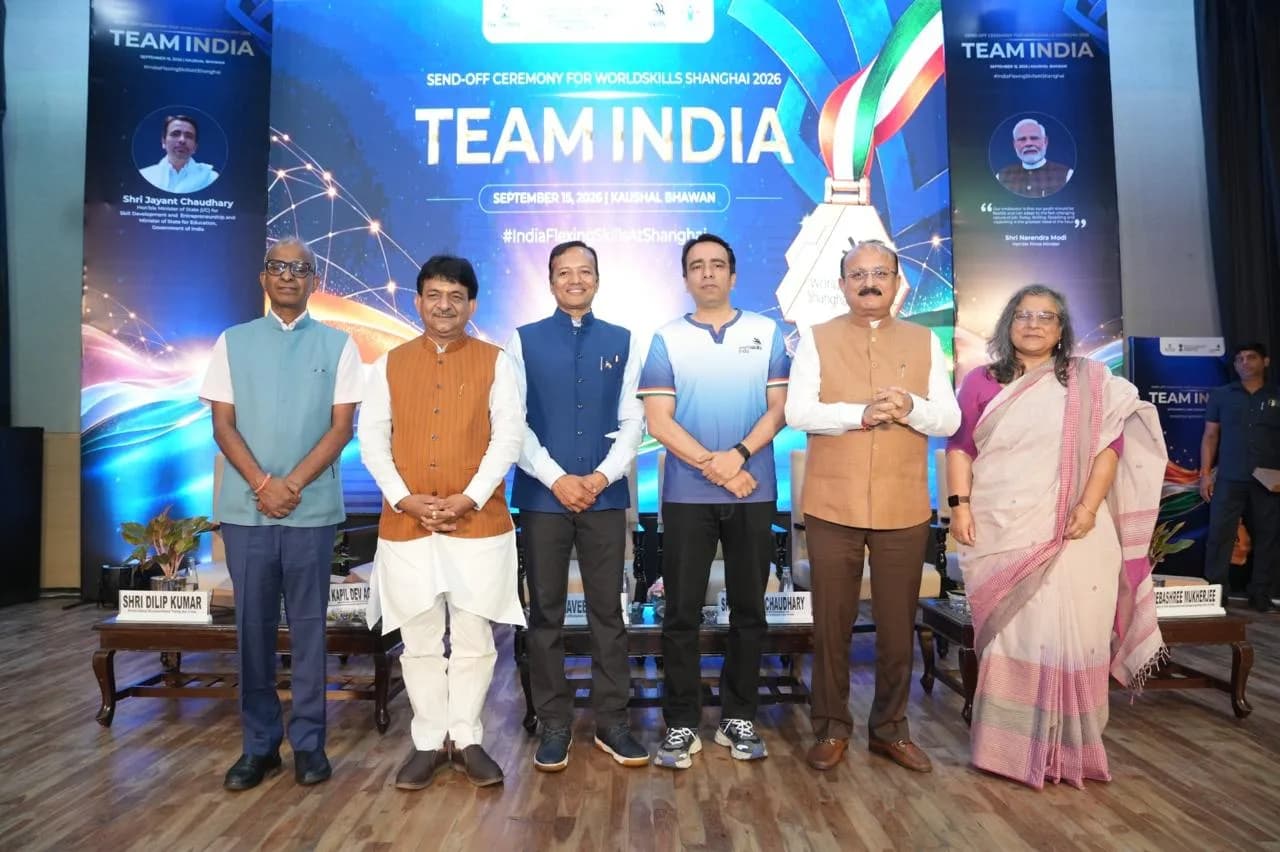 वर्ल्डस्किल्स शंघाई 2026 के लिए भारत का अब तक का सबसे बड़ा स्किल्ड युवाओं का दल रवाना हुआ